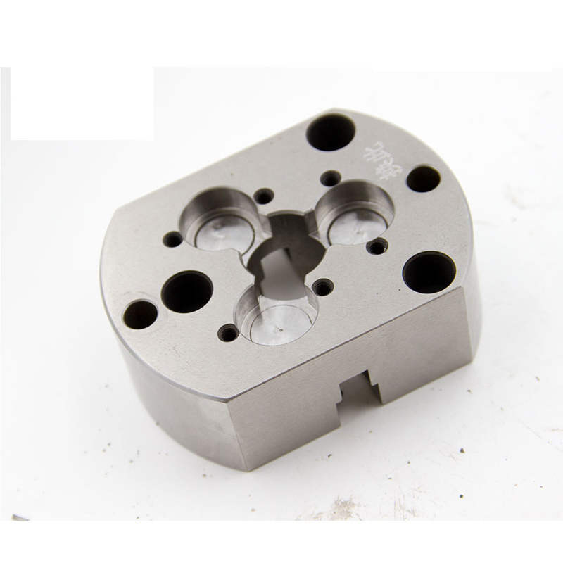 機(jī)械零部件加工設(shè)備在加工機(jī)械零部件過程中具有高精度要求