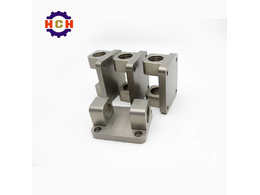 機(jī)械精密加工廠的小型機(jī)械零件加工和機(jī)械零部件加工之間有什么關(guān)系？